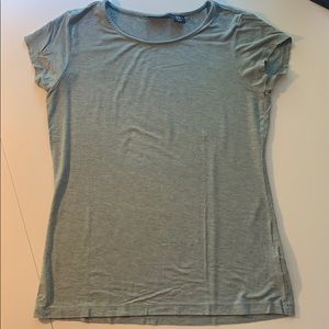 Tahari green t-shirt